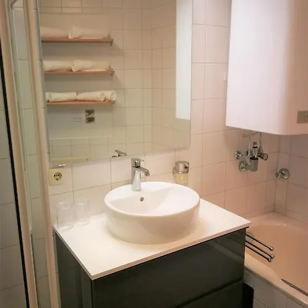 Daire Mountain View Center 30 *