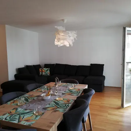 Mountain View Center 30 Апартаменти